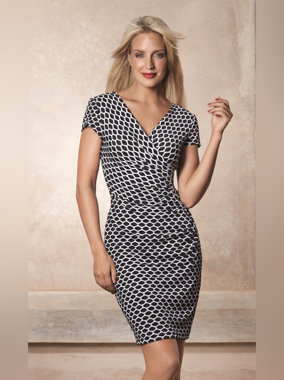 JOSEPH RIBKOFF Stretchy Geometric Print